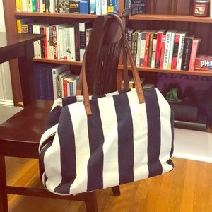 Sole Society beach or weekend bag